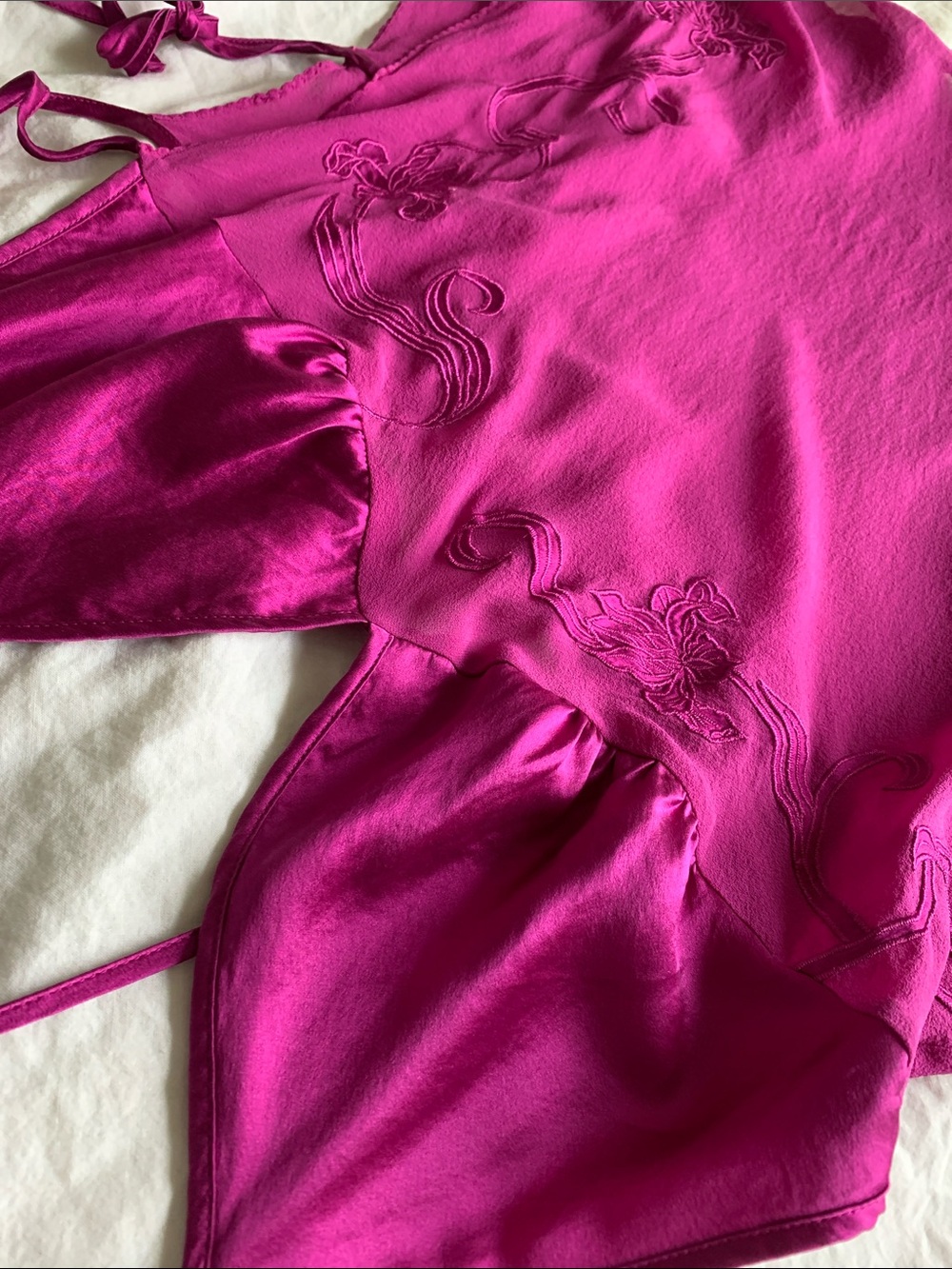 Vintage 100 silk Victoria's Secret Magenta Lace-Accent Slip Chemise/dress - Picture 9 of 16